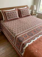 Double bed bedsheets with pillow cover - Image 2